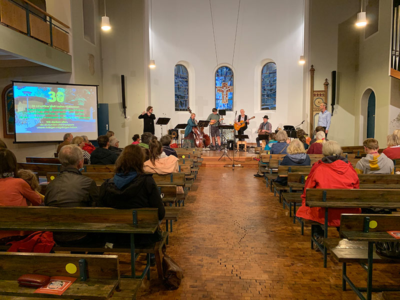 Unser 30–jähriges–Jubiläum 32