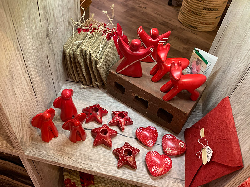 Eine Welt Weihnachtsladen 24