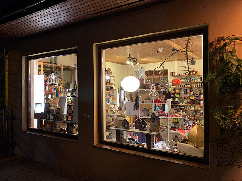 Eine Welt Weihnachtsladen 30