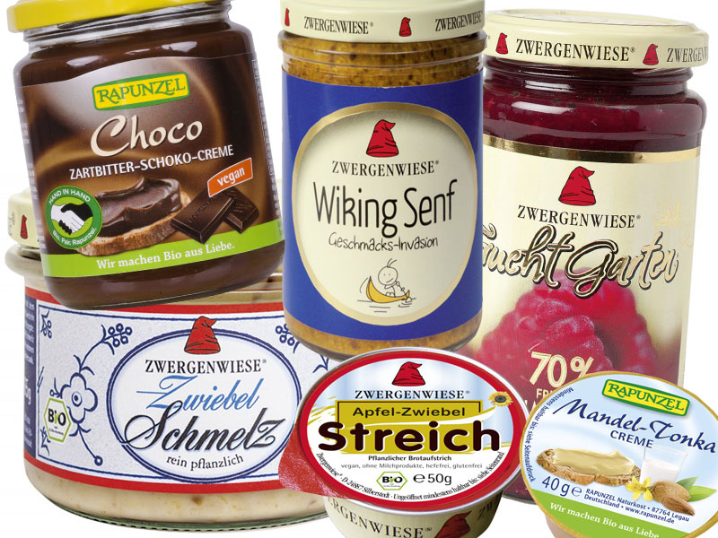 Fair produzierte Bekleidung und Textilien.