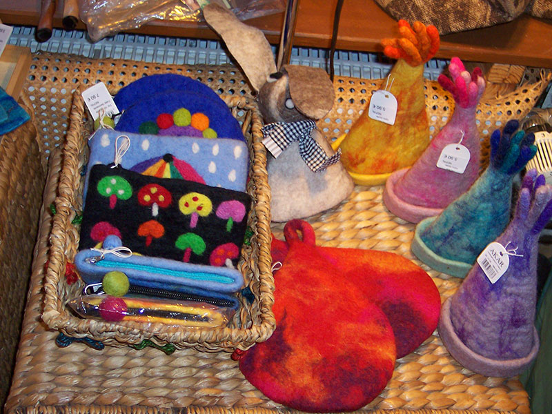 Filzartikel von Akar aus Nepal.