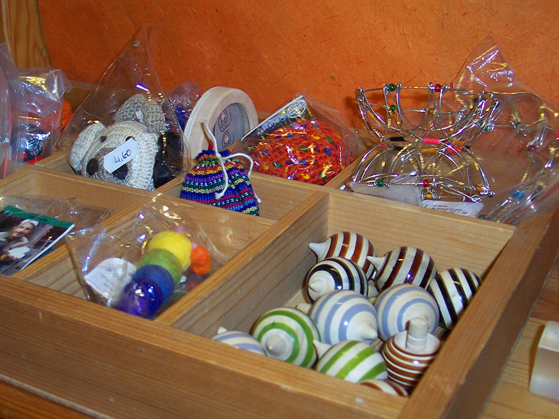 Fair produziertes Spielzeug.